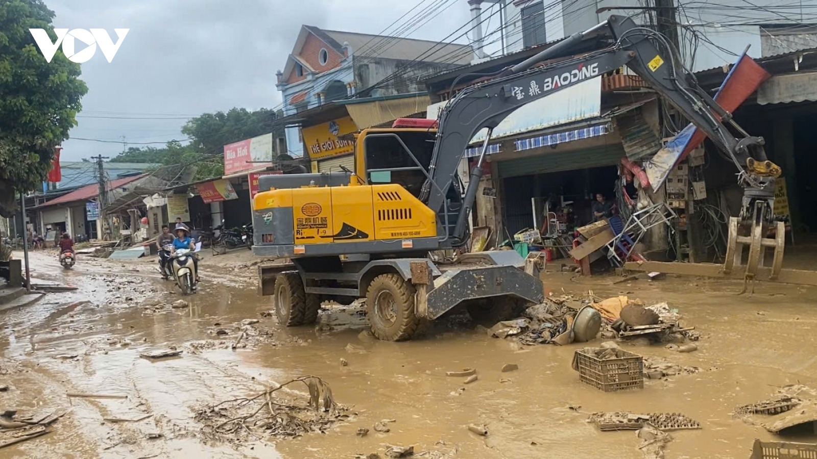 Hiện trường tan hoang sau khi lũ rút ở Tuyên Quang